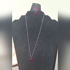 *NWT* PAPARAZZI *CLEARANCE Silver Necklace with Bright Pink Crystal Halo Pendant